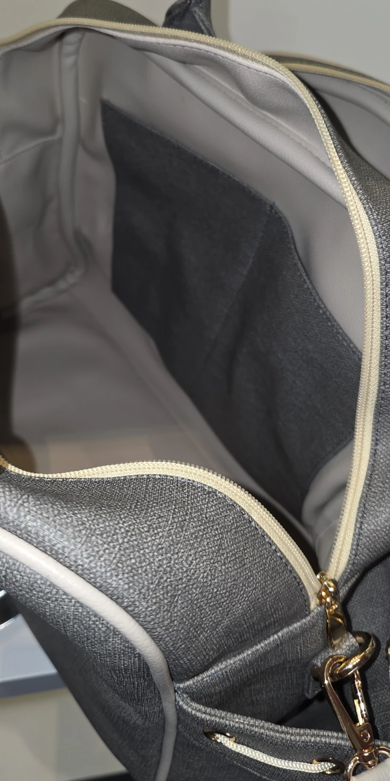 Avior Active Milan Leather Grey Padel Bag